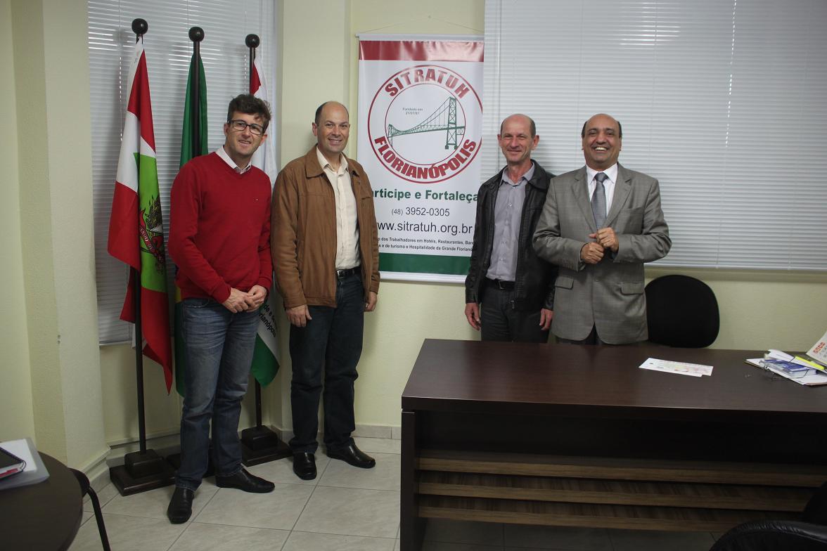 Nosso Presidente Eliseu Luis Casanova, em visita ao Sindicato dos Trabalhadores em Turismo, Hospitalidade e de Hotéis, Restaurantes da Grande Florianópolis, em Florianópolis